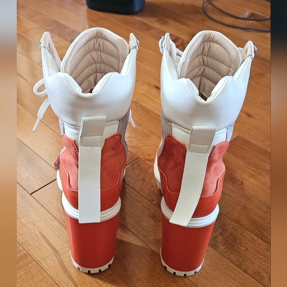 Azalea Wang Take Flight Chunky Heel Bootie Pre-loved W Size 8.5 No Box - Picture 7 of 8